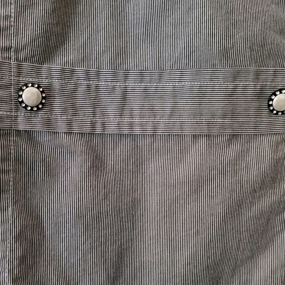 Black and White Jacket - Picture 5 of 7